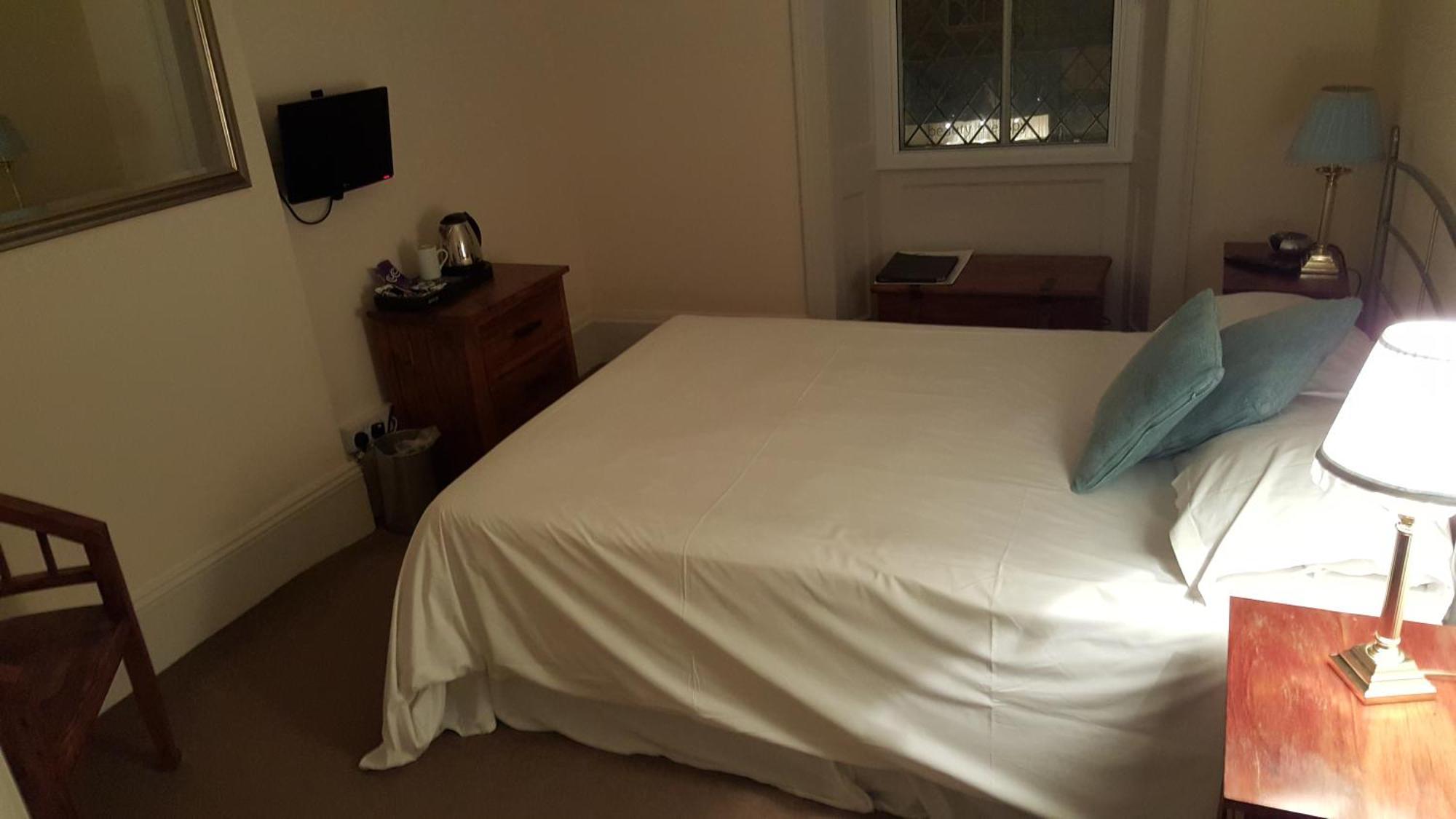 The Dolphin Hotel Wincanton Rum bild
