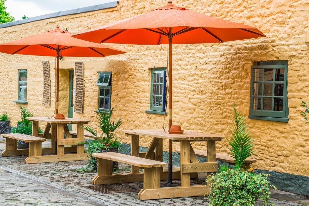 The Dolphin Hotel Wincanton Exteriör bild